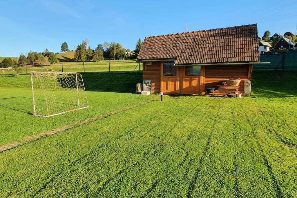 Eden Guest House Brezno Exterior foto